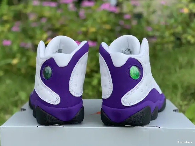 One Kick 13 Air Jordan Lakers 414571-105 0515